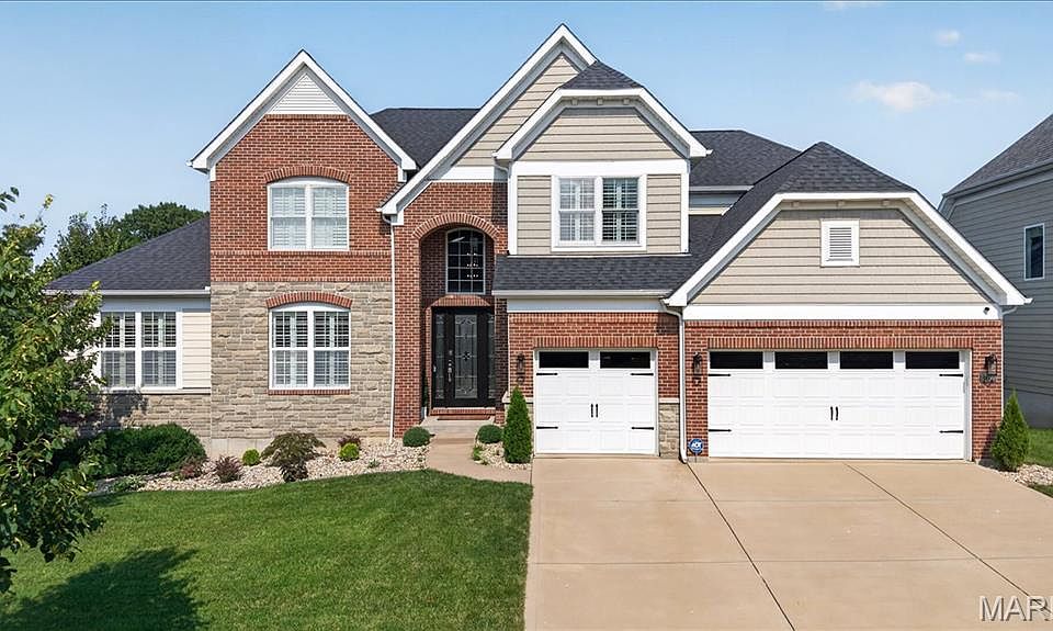 1st image of 302 Oak Stand Ct