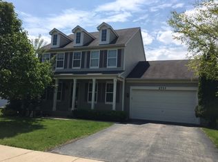 2733 Providence Ave, Aurora, IL 60503