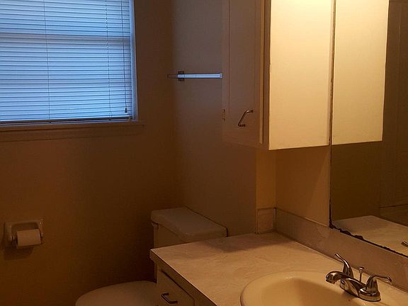 5th image of 1113 Williams Ct
