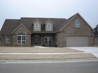 2007 S Pumpkin Ridge Dr, Fayetteville, AR 72701