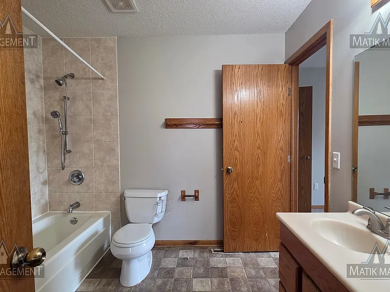 5605 Nancy Ln NW — Photo 40