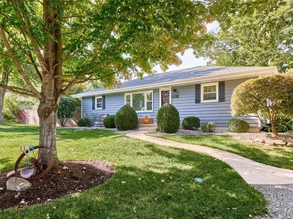 1127 Caulks Hill Rd, Saint Charles, MO 63304