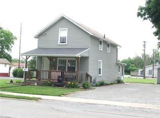 58 Moore St, Hubbard, OH 44425