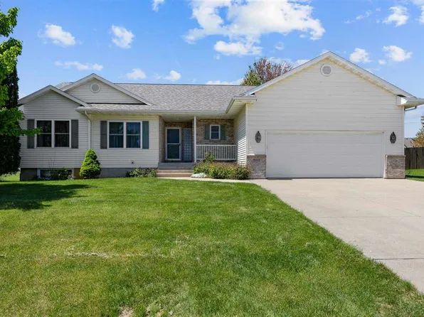 501 Circleview Dr, Atkins, IA 52206