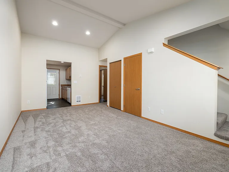 Chelsea Village Townhomes — Photo 26