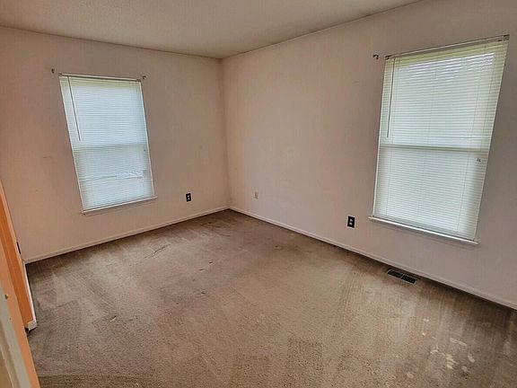 5th image of 5320 Wisteria St