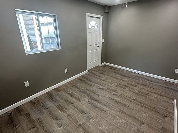 5th image of 531 Revere St #4