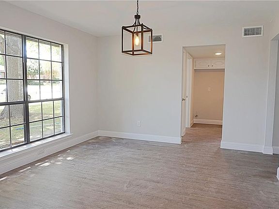 3rd image of 1509 Belgrade Dr