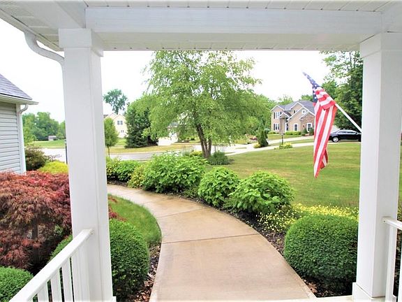 3rd image of 1633 Jennifer Ln