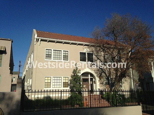 1st image of 1950 Argyle Ave APT 12