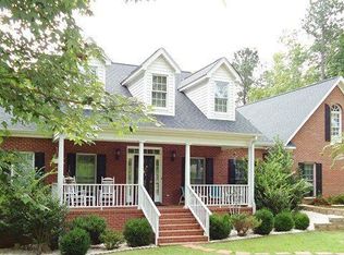 84 E Commodore Dr, Cross Hill, SC 29332