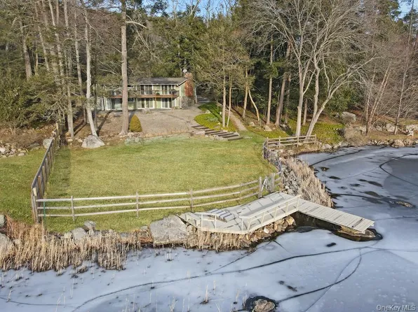 58 Twin Lakes Road, South Salem, NY 10590