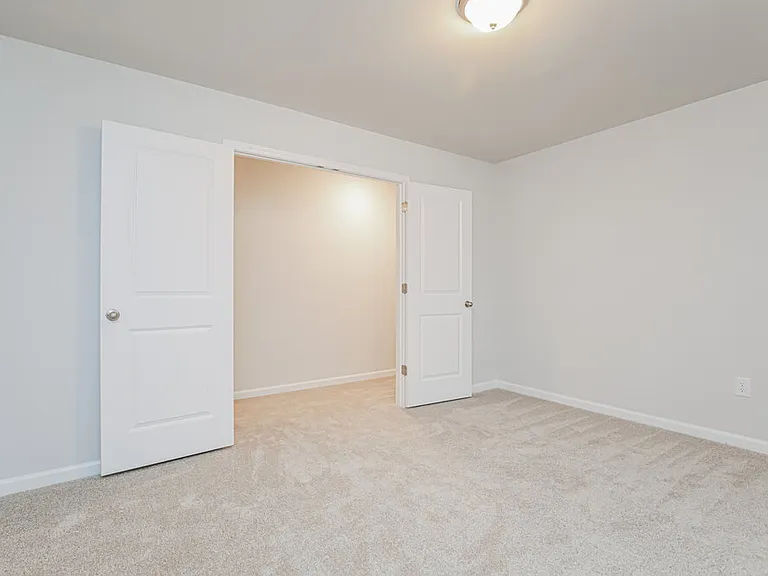 448 Hallingsfield Way — Photo 9