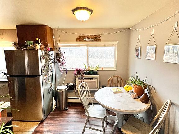 5th image of 312 Locust St APT 3