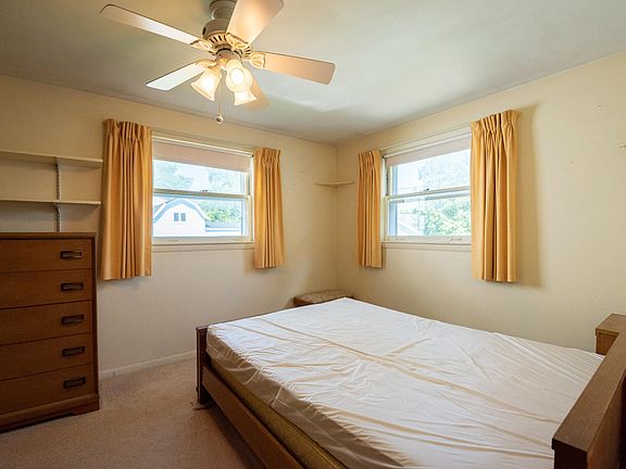 2nd image of 134 E Woodruff St #136