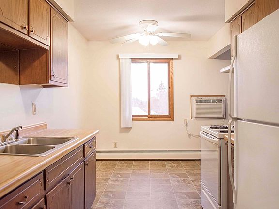 3rd image of 245 Elm St S #149