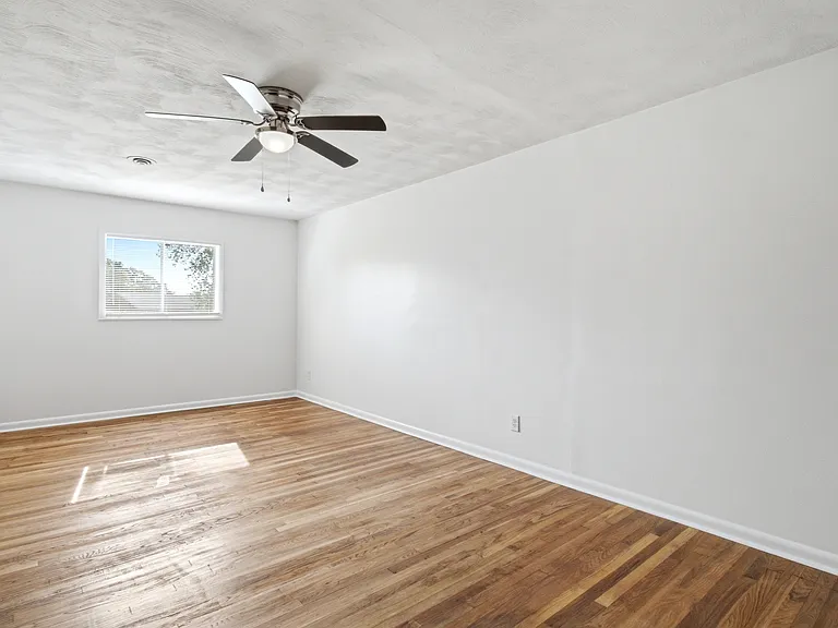 11-1803 Benton St-16_06172026