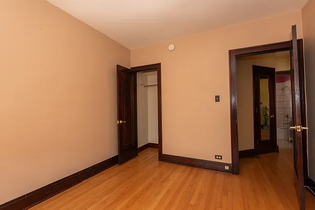 3415 N Hamlin Ave #2W — Photo 7