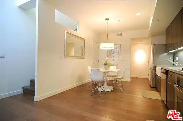 940 E 2nd St #12 — Photo 7