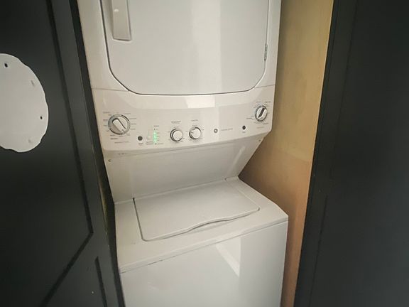 4th image of 5114 Oakland St #201