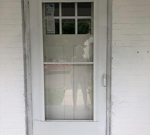 4th image of 612 Moore St