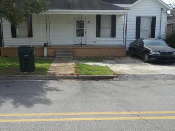781 Applewood St, Macon, GA 31217