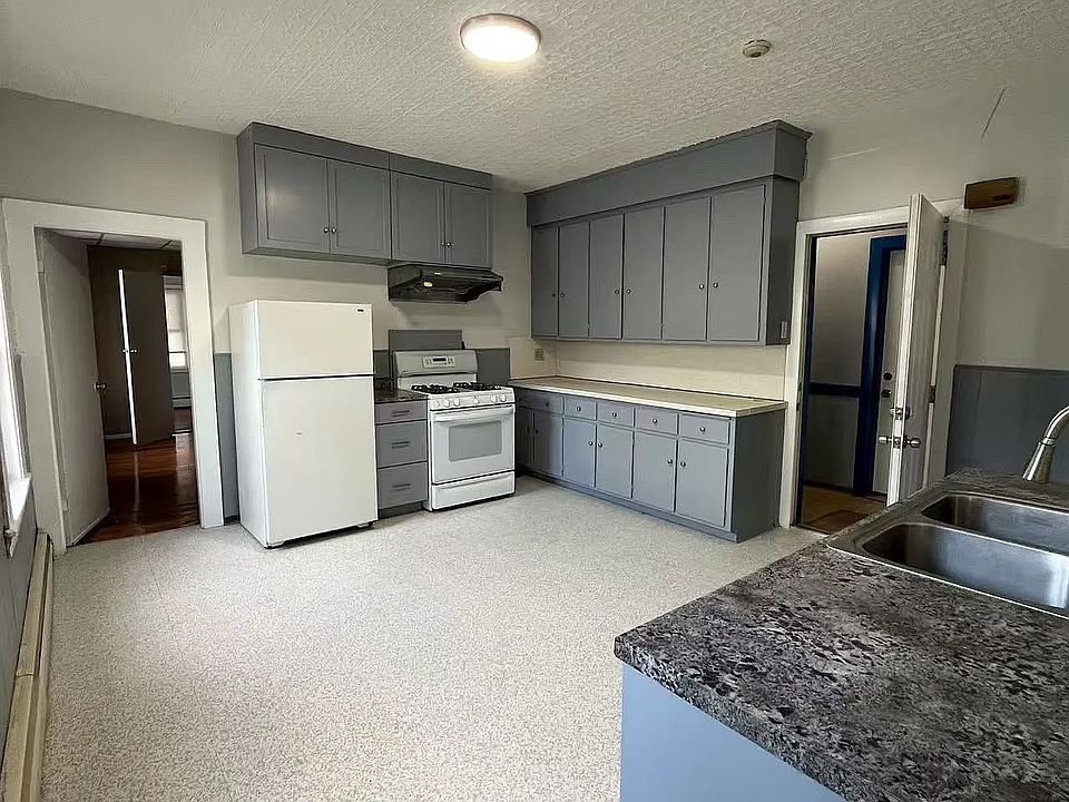 1st image of 17 Hubbard St #2-L