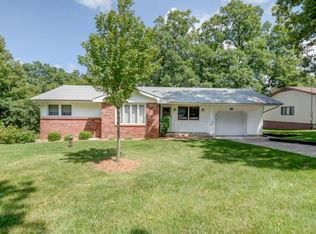 3250 Upton Ln, Decatur, IL 62521