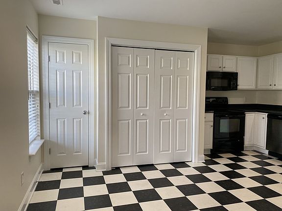 4th image of 4144 A Brook Creek Ln