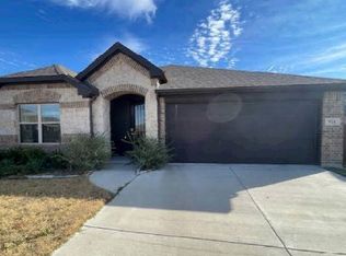 921 Amberwood Dr, Godley, TX 76044