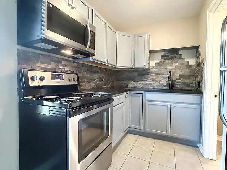 NAF11BS — Photo 6
