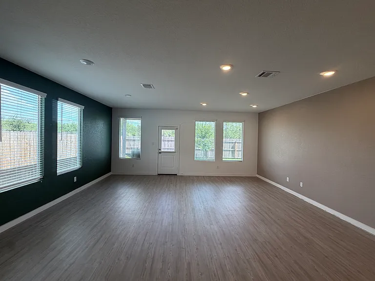 Living & Dining Area