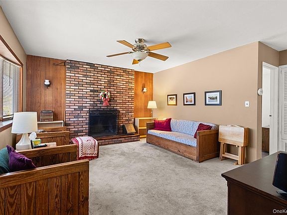 3rd image of 1643 Pine Acres Boulevard