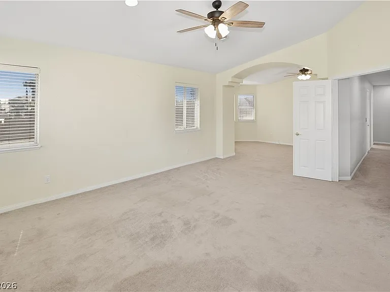 747 Canyon Crest Dr — Photo 28