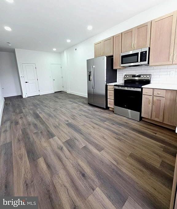1st image of 1520 S 22nd St #1