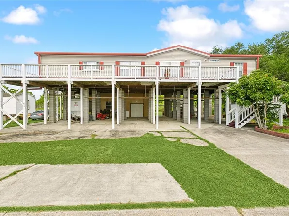 130 Chouest Ln, Buras, LA 70041