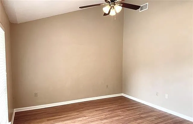 103 Mallard Dr #C — Photo 3
