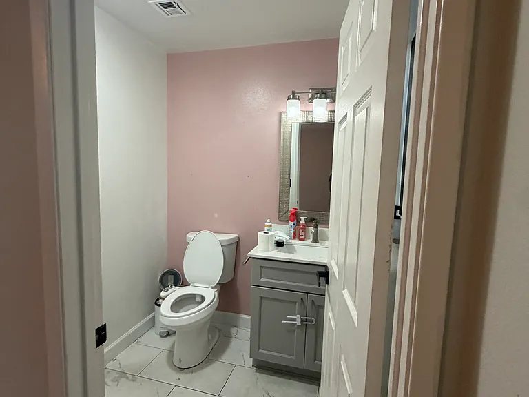 5049 Driftwood Dr — Photo 8