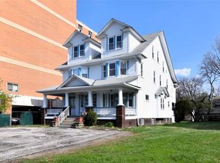 11420 Clifton Blvd, Cleveland, OH