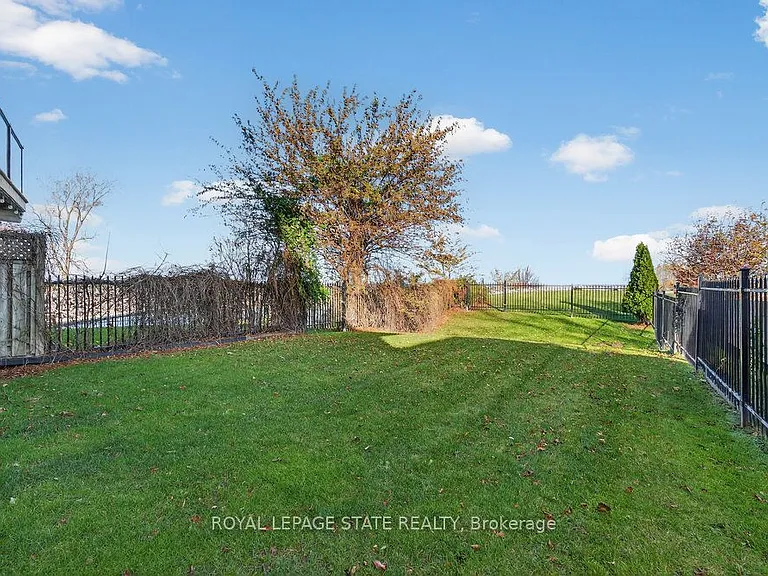 97 Sunvale Pl #4 — Photo 46