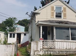 37 Prest St, New London, CT 06320