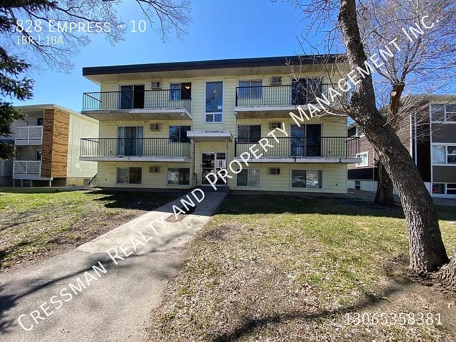 828 Empress — Photo 1