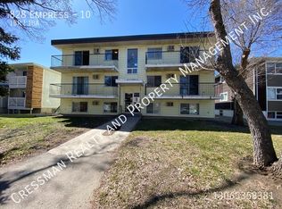 828 Empress St #10, Regina, SK S4T 5E1