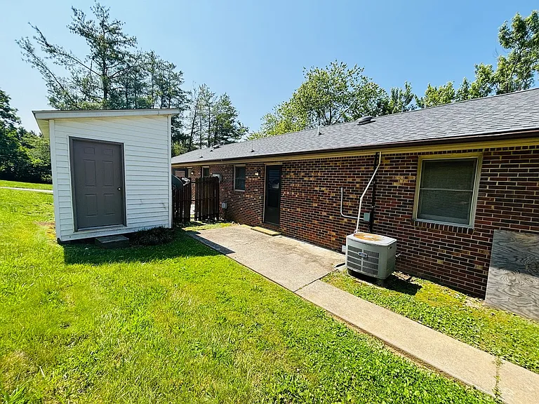 1530 Pine St #A — Photo 14