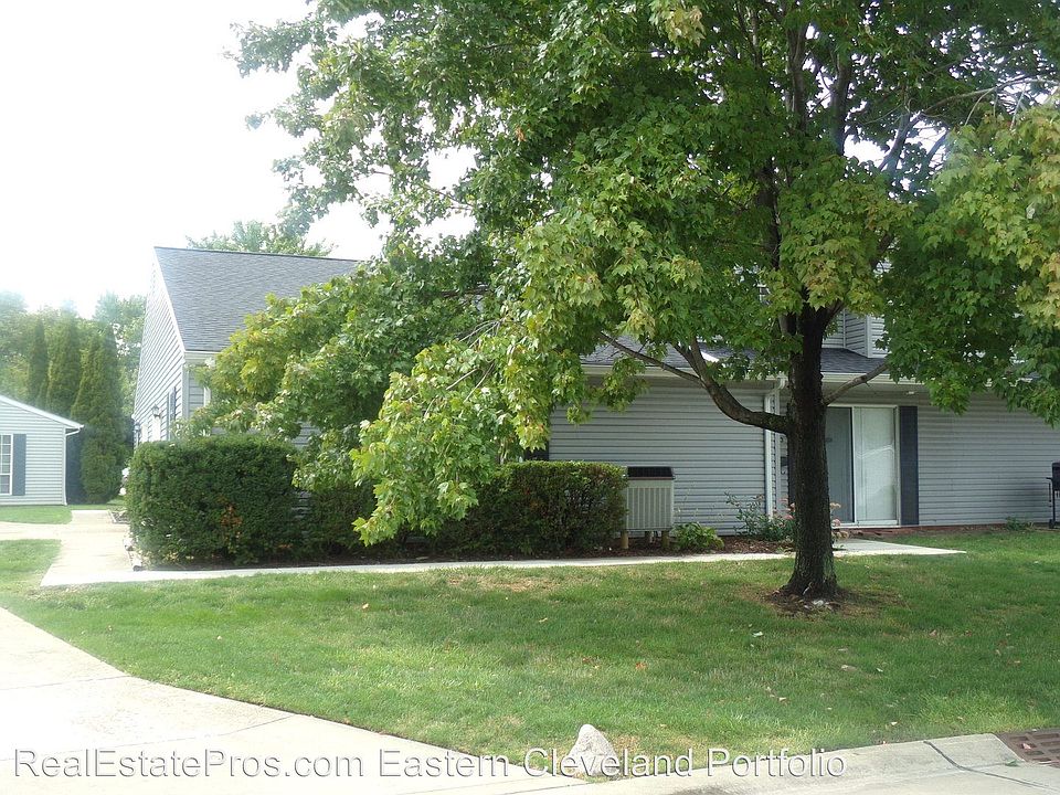 1st image of 6883A Colonial Dr