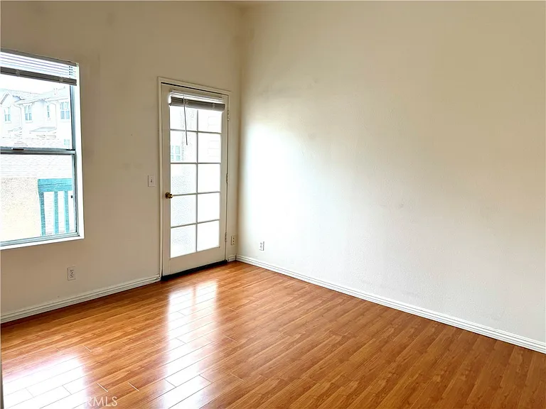 312 Genoa St #C — Photo 15