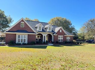 106 Haddington Park Ln, Dothan, AL 36305