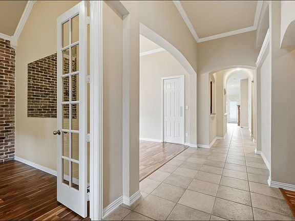 5th image of 14775 Holly Leaf Dr