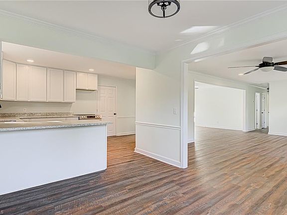 5th image of 4502 Doral Dr