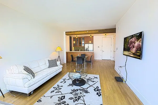 Rented by City View Living | media 26